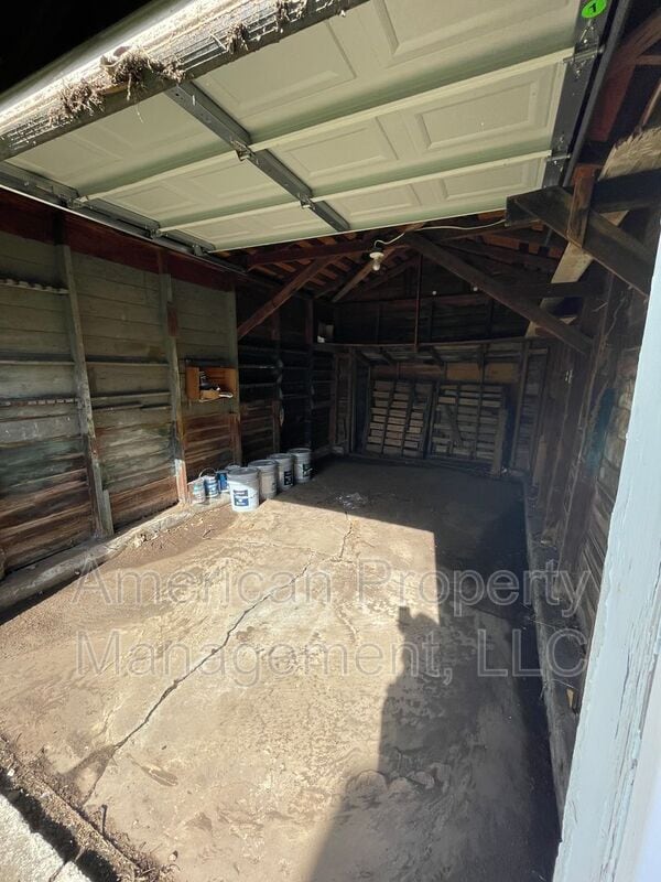 Building Photo - 1227 S College Ave