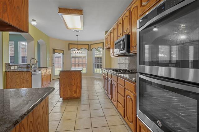 Building Photo - 8700 La Quinta Lane