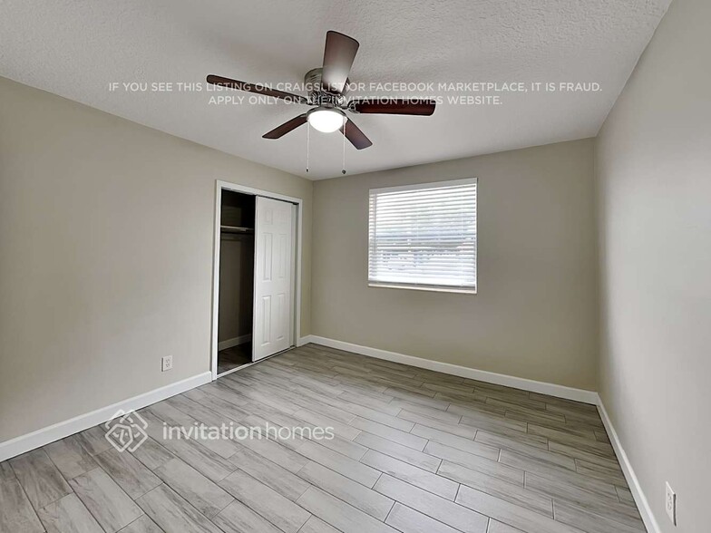 Building Photo - 2527 Oak Summit Dr