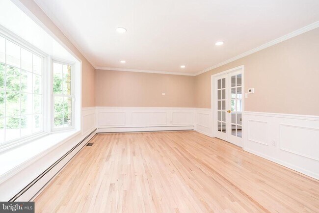 Building Photo - 38 Chestnut Valley Dr