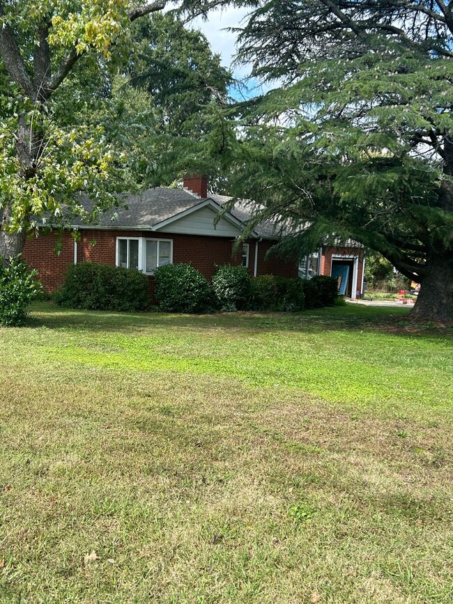 Building Photo - Rent to Own Opportunity!