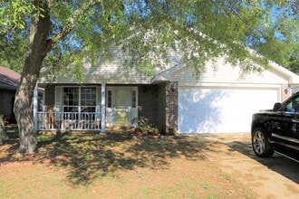 Building Photo - 1784 Ivalea Cir