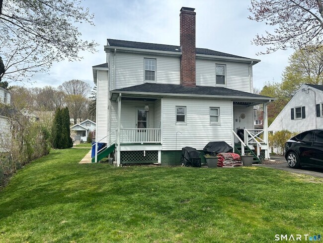 Building Photo - 10 Glendenning St