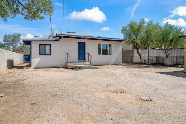 Building Photo - Pre- Lease August 2026 - UA Bungalow