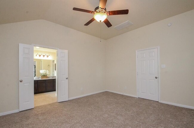 Building Photo - 21519 Crainfeld Dr