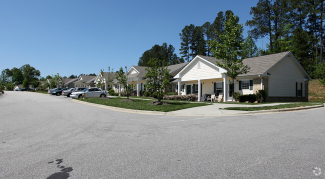 Building Photo - Crossings at Heritage