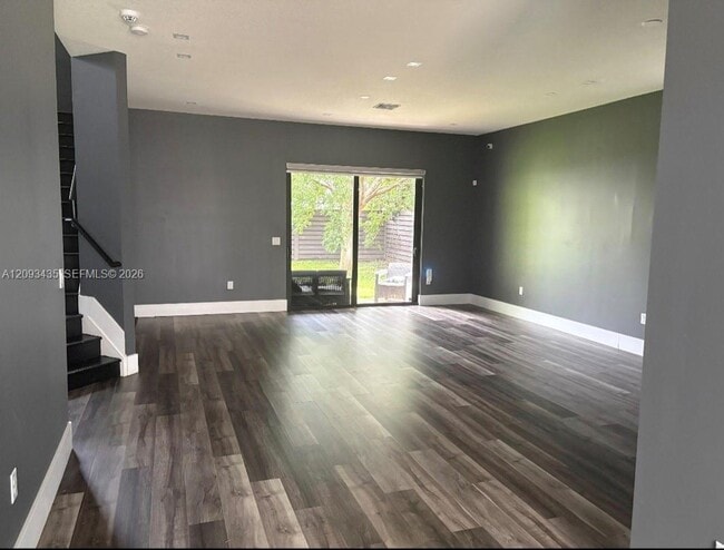 Building Photo - 16031 NW 89th Ct