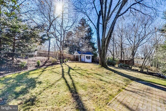 Building Photo - 11407 Woodson Ave