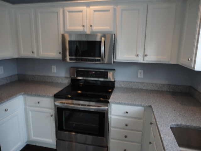 Building Photo - 125 Medford Cir
