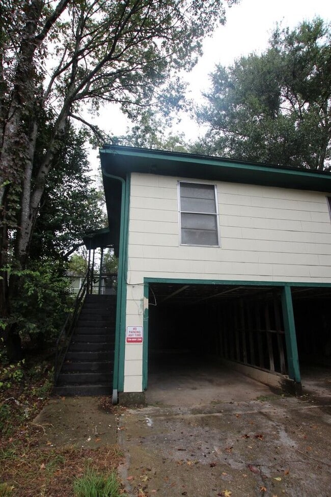 Building Photo - Adorable 1 bedroom 1 bath in the heart of ...
