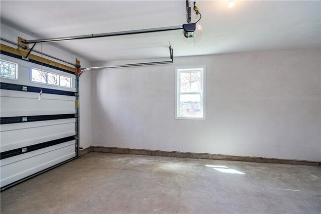 Building Photo - 83 Cadora Ave