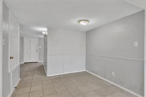 Building Photo - 6305 Monahans Ct