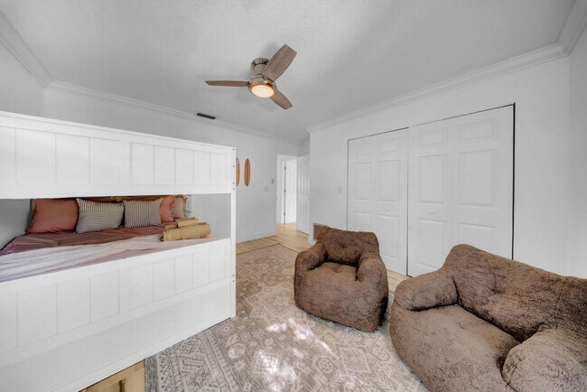 Building Photo - 555 S Gulf Dr