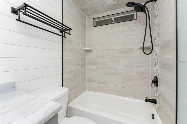 Building Photo - 11916 SW Newman Terrace