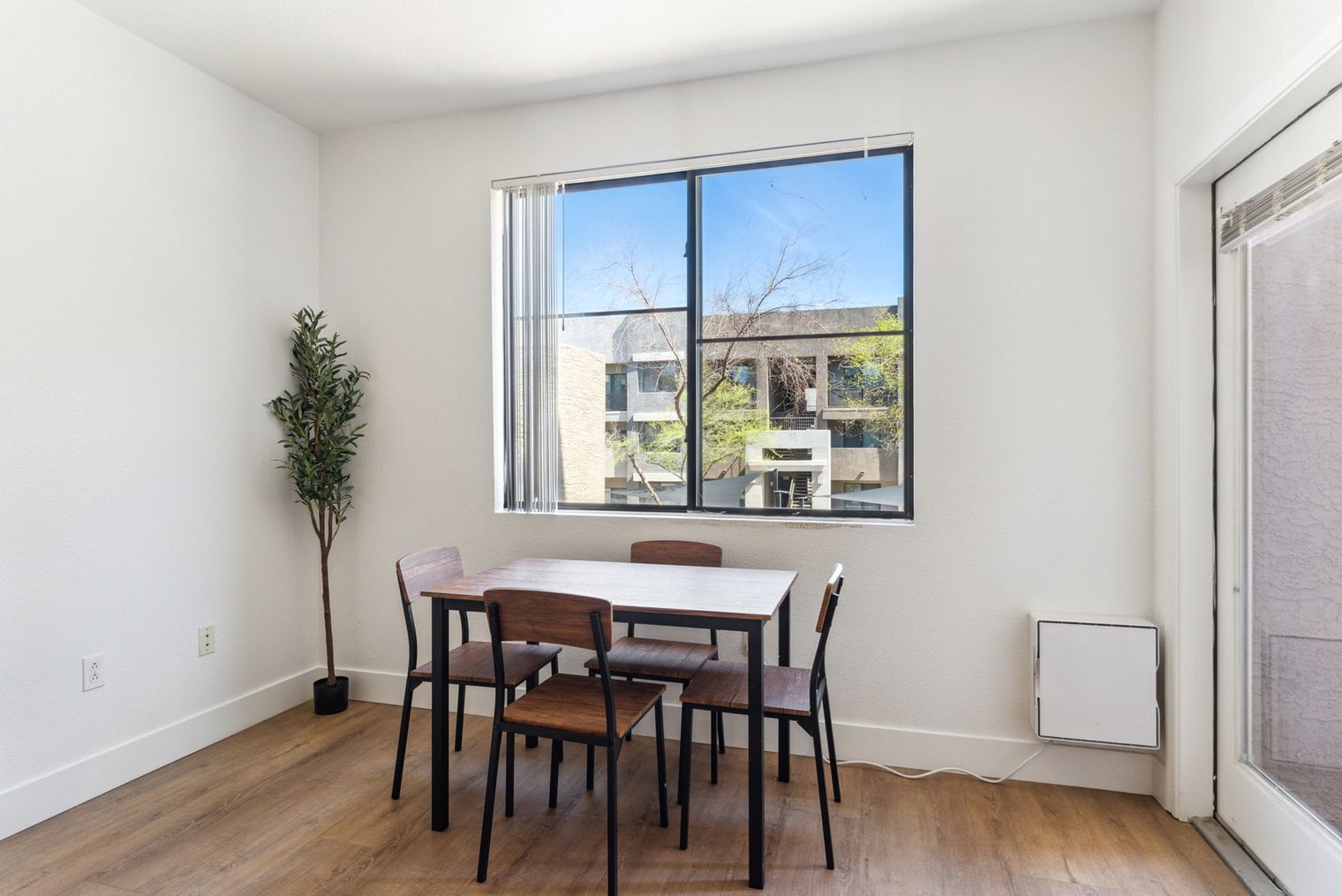 Building Photo - 6610 N 93rd Ave