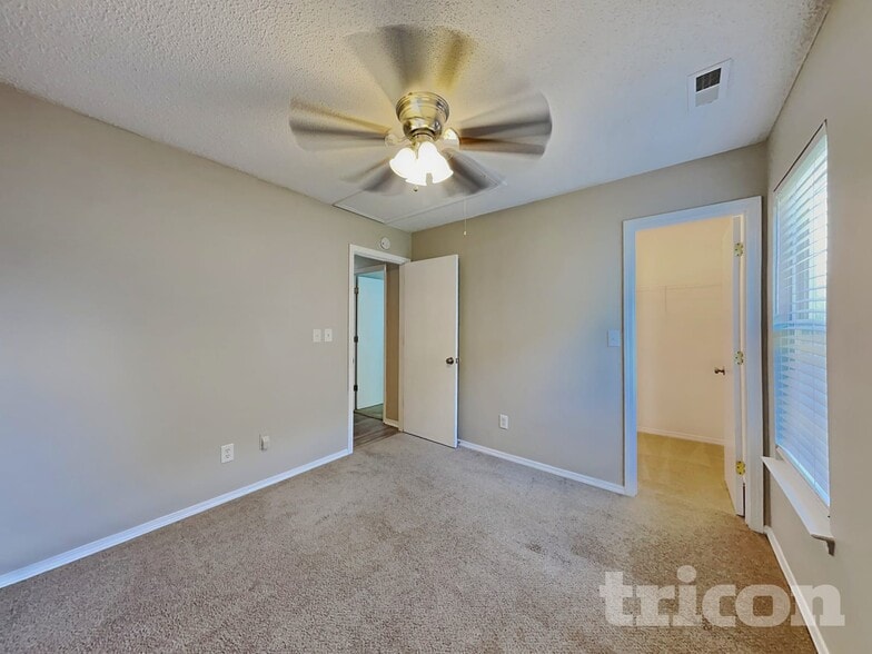 Building Photo - 5209 Tealstone Ct