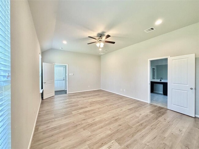 Building Photo - 28707 Forest Pass Ln