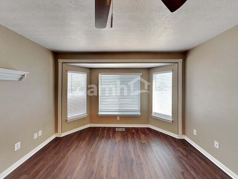 Building Photo - 8553 6430 W