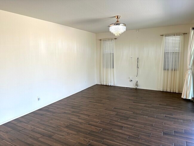 Building Photo - Stunning Elliot Groves home in Morrison Ranch. 4 bed+ 2 offices + loft