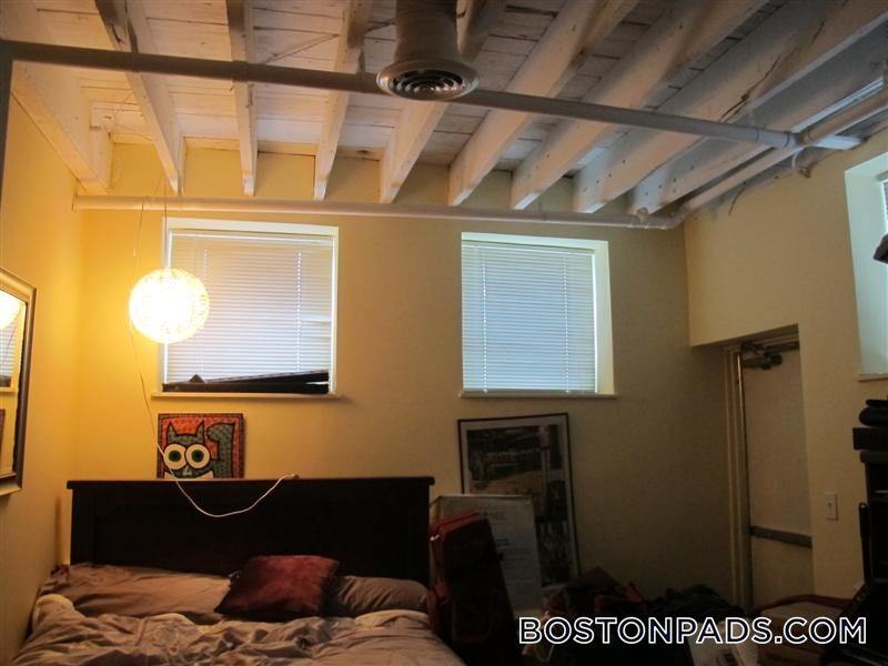 Building Photo - 197 Sidney St