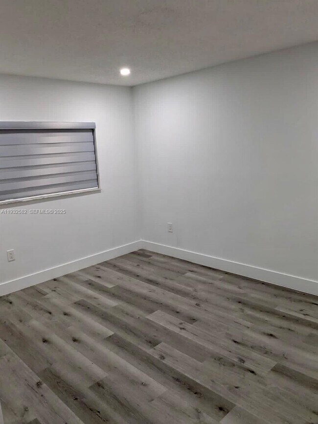 Building Photo - 7956 W 29th Ln