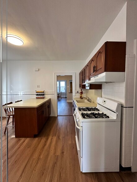 Building Photo - 167 N 15th St