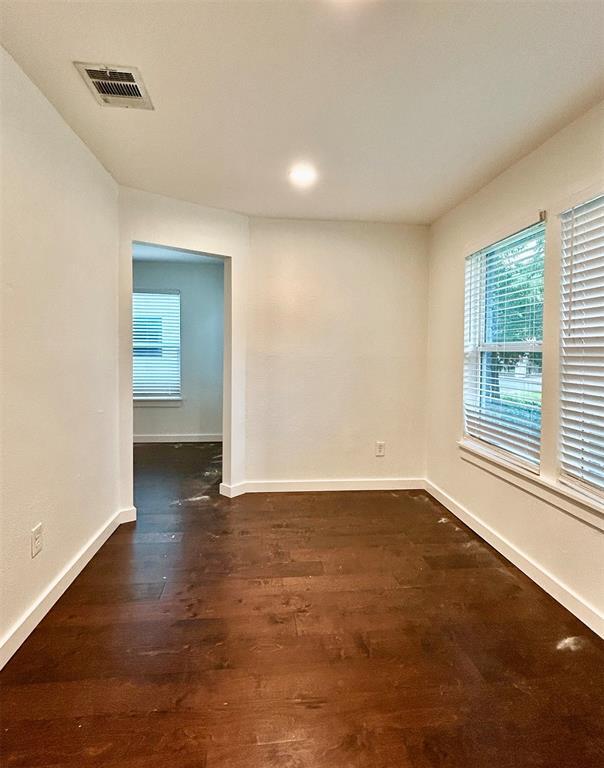 Building Photo - 4914 Scarsdale Dr