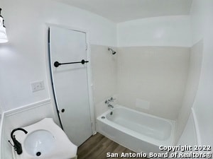 Building Photo - 1044 Richmond Dr