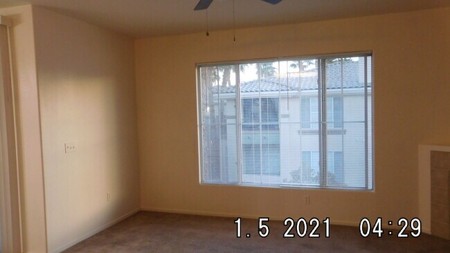 Building Photo - 7143 S Durango Dr