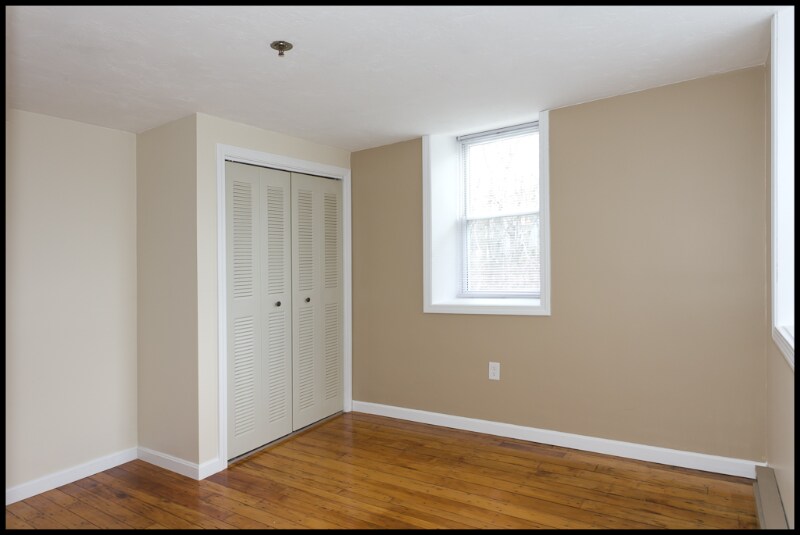 Building Photo - 3 Cook St