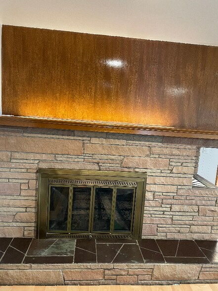 Building Photo - 129 126th St E