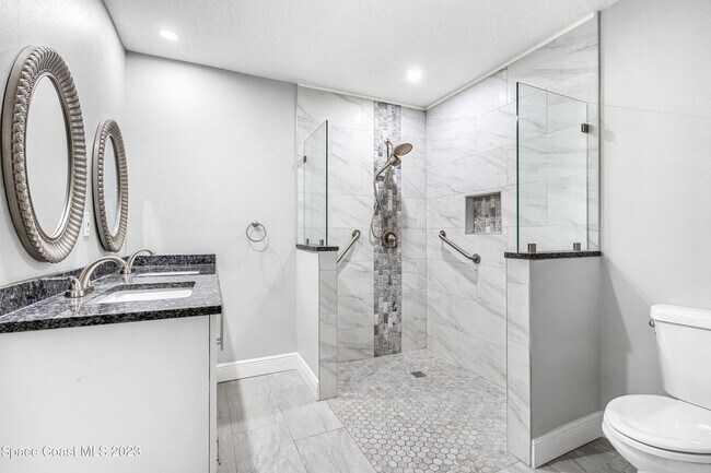 Building Photo - 1080 Park Ridge Pl
