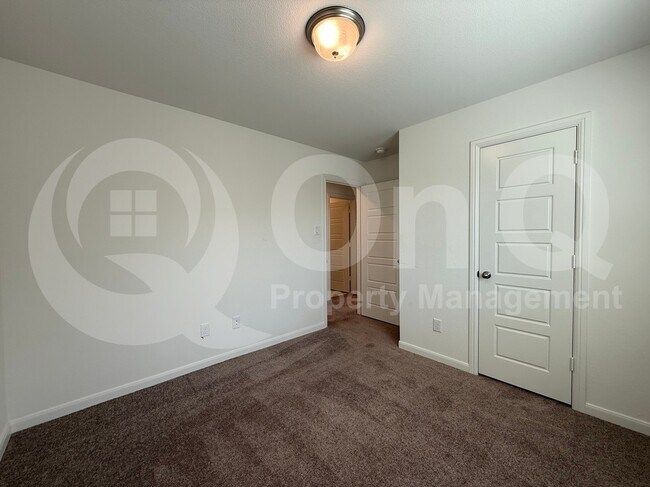 Building Photo - 3002 Trina St