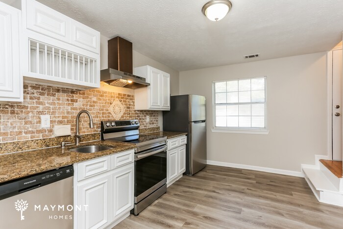 Building Photo - 4469 Longley Ln