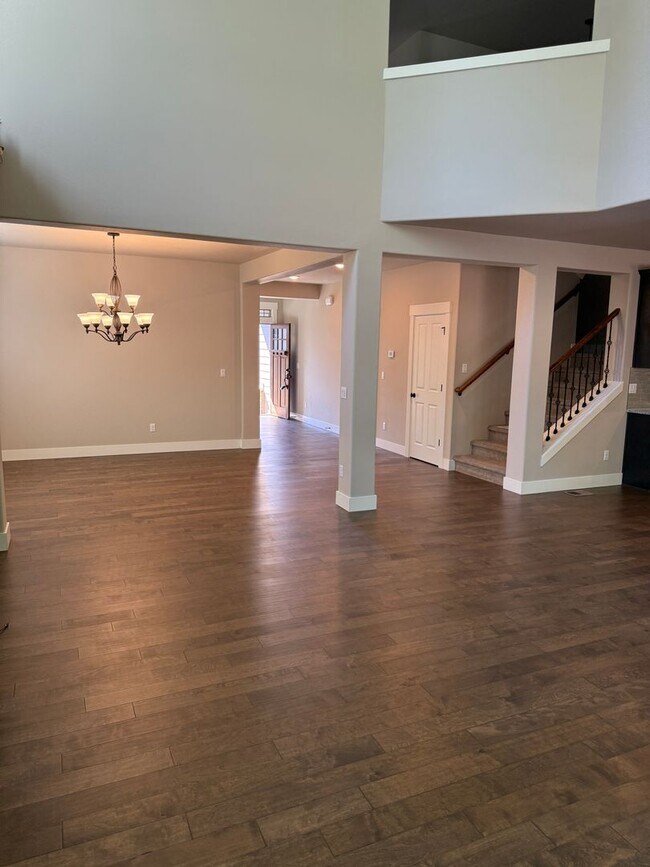 Building Photo - Single Family Home