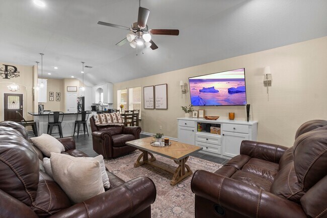 Building Photo - 28987 Birch Green Way
