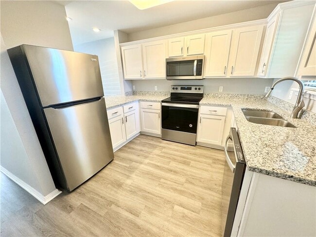 Building Photo - 1428 W Netherland Way