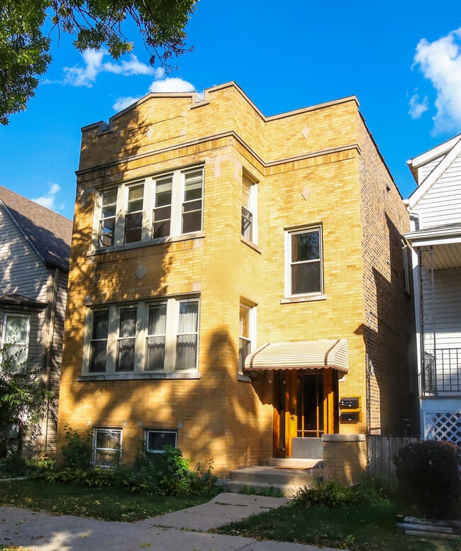 Building Photo - 3733 N Christiana Ave