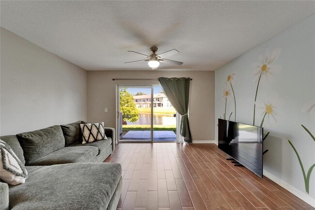 Building Photo - 10840 Lake St Charles Blvd