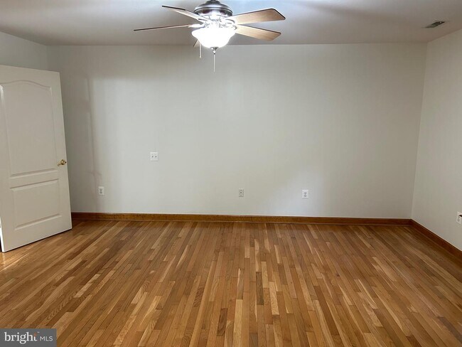 Building Photo - 14784 Pilea Pl