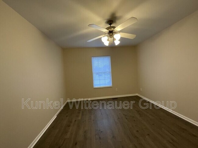 Building Photo - 601 Whetstone Ln