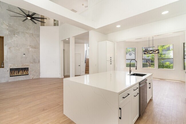 Building Photo - 5616 Ventana Trail