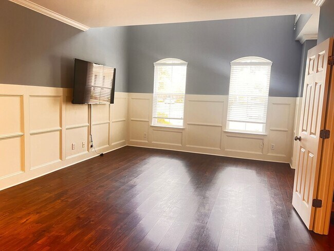 Building Photo - Now Available! Luxury three-bedroom townhome in St. James Square in Myrtle Beach.