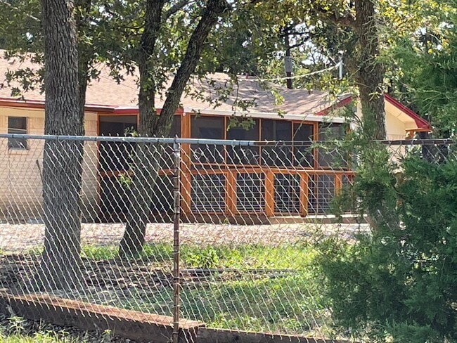 Building Photo - Available Now! *No Pets* Completely Renova...