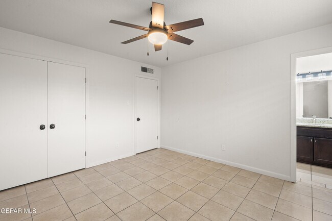 Building Photo - 7139 Orizaba Ave