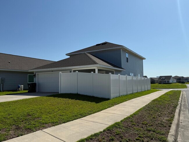 Building Photo - 97 Staggerbush St