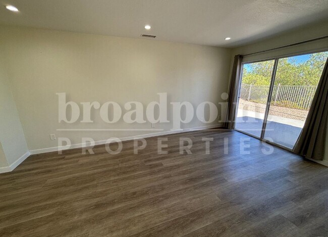 Building Photo - 15635 Corte Raposo