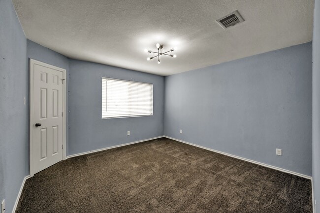 Building Photo - 11130 N Lake Mist Ln
