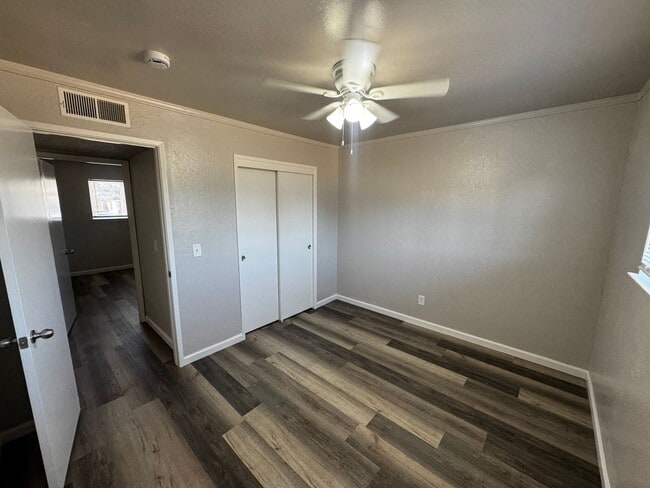 Building Photo - APPLY FOR THIS BEAUTIFUL HOME TODAY!