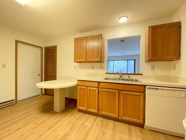 Building Photo - 3228 Wood Rd